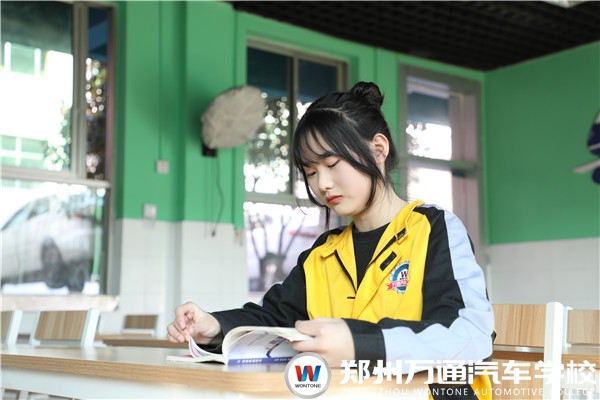 新生故事|楊承語(yǔ)：城軌專業(yè)，無(wú)悔選擇!