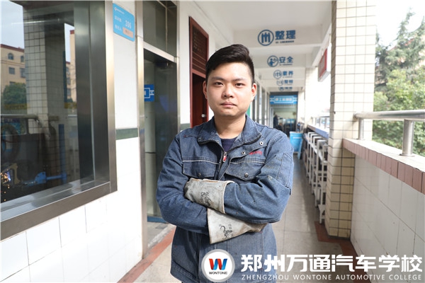 新生故事|史志遠(yuǎn)：焊接“新兵”史志遠(yuǎn)前來(lái)報(bào)到!