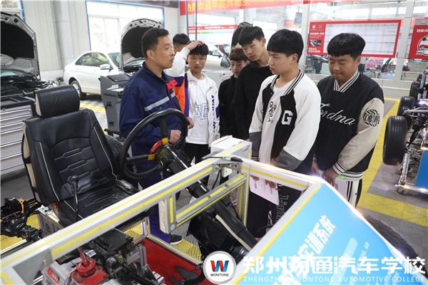 【報(bào)名火熱】中考模擬成績(jī)不理想?開啟提前擇校模式!