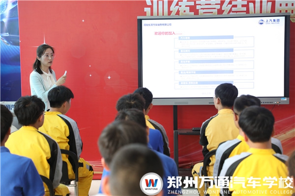 校園招聘會(huì)，企業(yè)提早預(yù)定學(xué)子