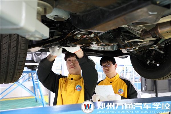 氣溫雖降，學(xué)技術(shù)熱度不減！