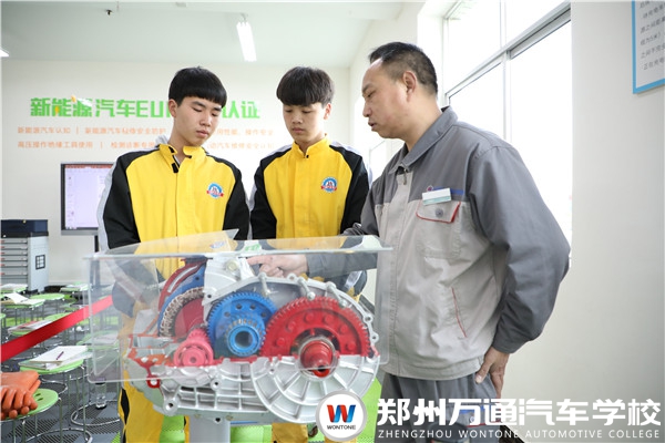 入學(xué)萬通，你將擁有這些...