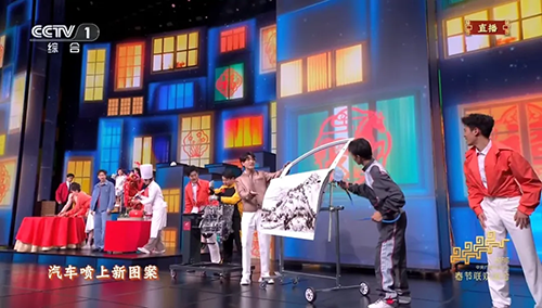 春晚《每道光》刷屏：30位世賽選手登臺，以技能之光照亮平凡之路