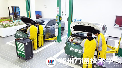 3實(shí)訓(xùn)設(shè)備，對標(biāo)行業(yè)前沿