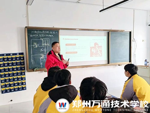 深學(xué)：思想碰撞，傳承薪火