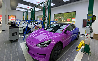 萬(wàn)通汽車(chē)學(xué)校_特斯拉實(shí)訓(xùn)室