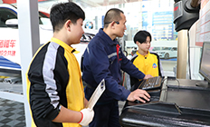 使用元征解碼器分析車輛狀況