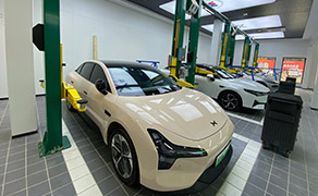 鄭州萬通汽車學校_小鵬汽車實訓室